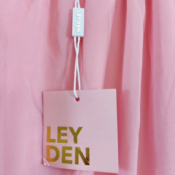 Leyden blouson sleeve and knotted waist blouse - Picture 5 of 8